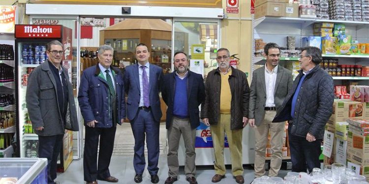 La Junta apuesta por dar mayor rentabilidad a los agricultores y ganaderos a través de la venta de su producción en cooperativas La Junta apuesta por dar mayor rentabilidad a los agricultores y ganaderos a través de la venta de su producción en cooperativas
