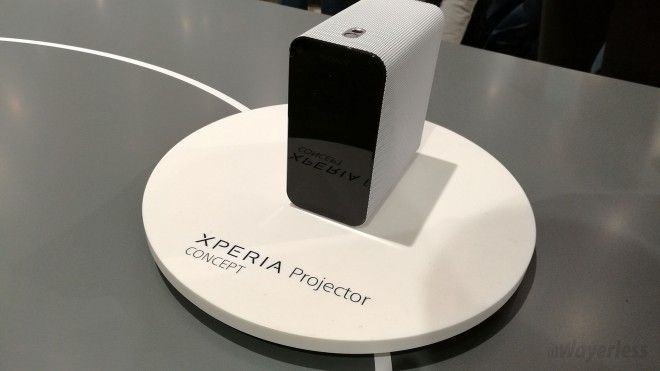 El proyector de Sony, casi listo 1 xperiaprojector 04
