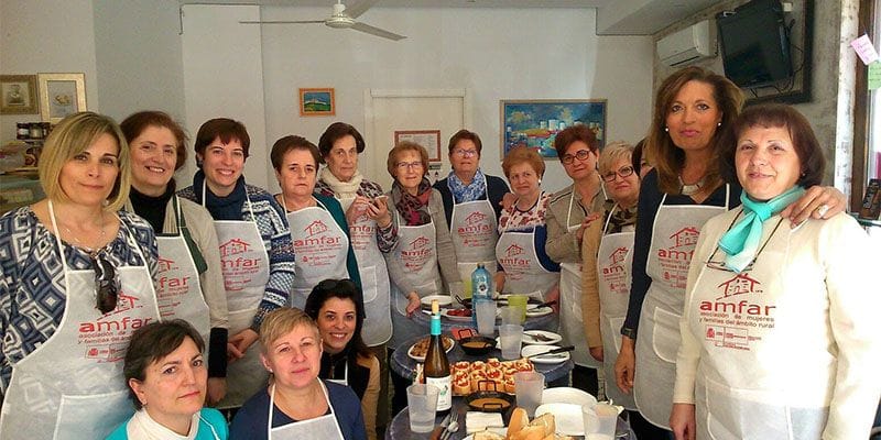 AMFAR forma a 520 mujeres rurales a través del Rincón para la Mujer Rural Emprendedora