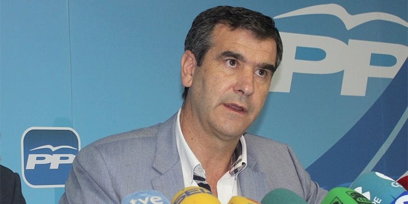 Román calla a la oposición: “El PSOE y Ahora Guadalajara están demostrando que vienen a la política a ganar dinero y a buscar un sueldo”