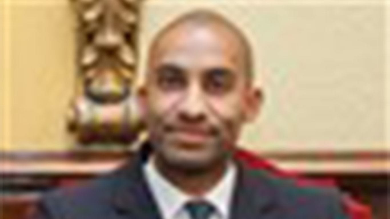 El concejal de Cultura de Guadalajara desmiente presiones a los libreros