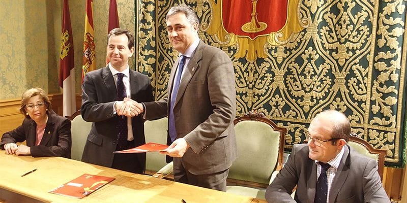 Ayuntamiento y Junta de Cofradías renuevan su compromiso con la Semana Santa de Cuenca 1 Ayuntamiento y Junta de Cofradías renuevan su compromiso con la Semana Santa de Cuenca