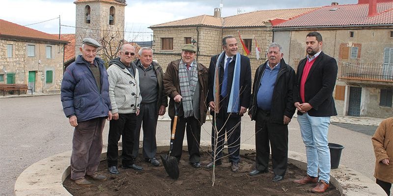 Gregorio destaca en Guadalajara  «el compromiso del Gobierno de España en la recuperación y conservación del olmo ibérico»