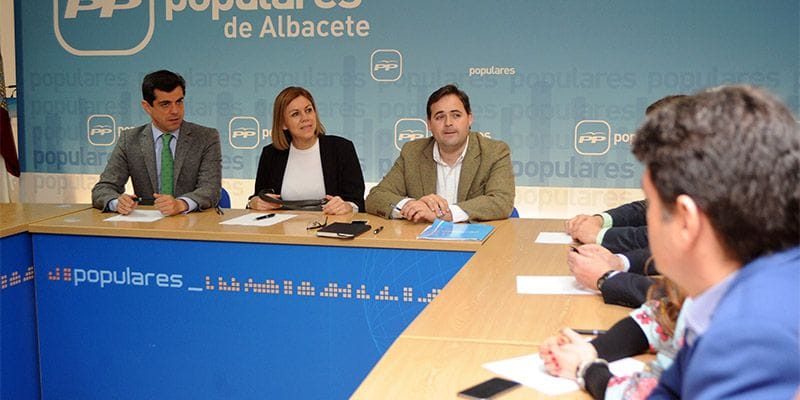 Cospedal: “Pedimos a Pedro Sánchez que se aparte de los vetos y respete los votos”