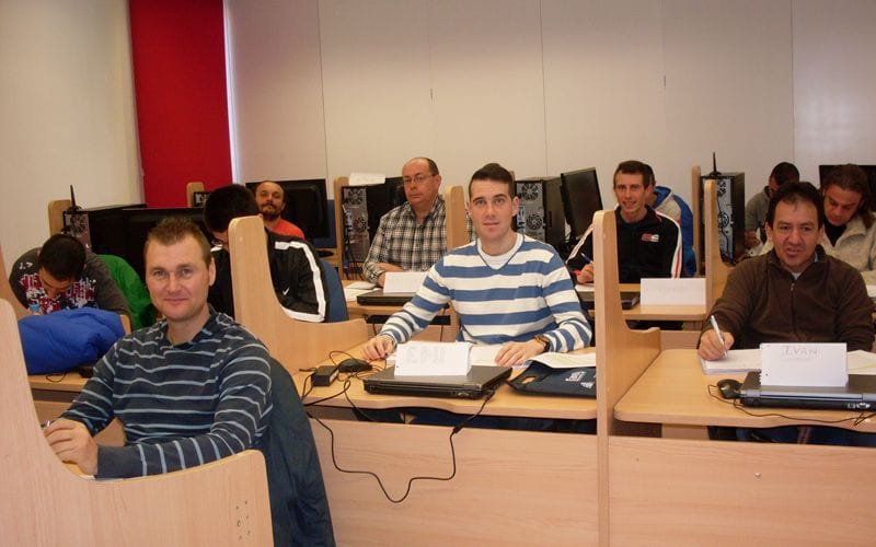 CEOE Cuenca forma a 13 alumnos en un curso de aparatos de gas