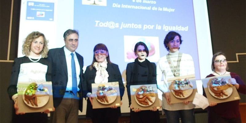 El Ayuntamiento de Cuenca reconoce y premia la labor de cinco mujeres con motivo del Día Internacional de la Mujer