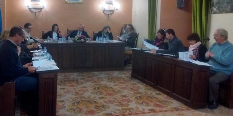 El Ayuntamiento de Sigüenza aprueba los presupuestos de 2016 El Ayuntamiento de Sigüenza aprueba los presupuestos de 2016