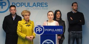 El PP denuncia que un concejal del PSOE ha levantado la mano a la portavoz del Grupo Popular y exige su dimisión inmediata 2 el pp denuncia que un concejal del psoe ha levantado la mano a la portavoz del grupo popular y exige su dimision inmediata