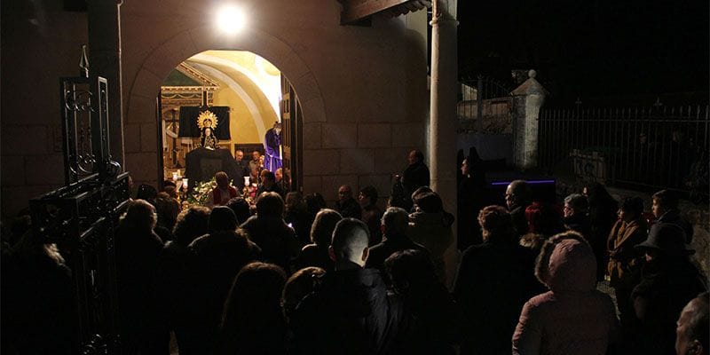 Devoción, recogimiento, brillantez y respeto por la tradición en la Semana Santa escarichera