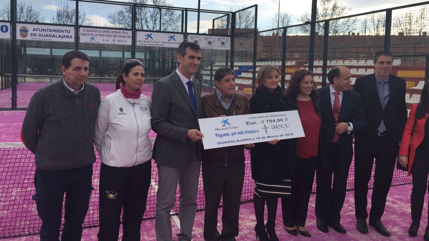 La Obra Social “la Caixa” y el Ayuntamiento de Guadalajara  promueven una nueva iniciativa a favor de la Asociación contra el Cáncer