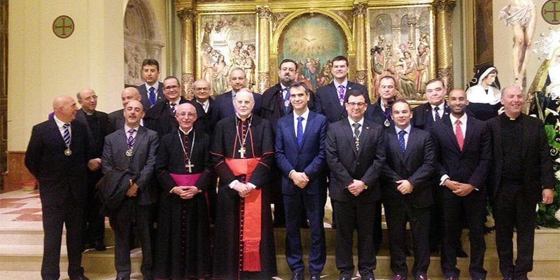 Román: “Esta escultura muestra el respaldo del Ayuntamiento de Guadalajara a la Semana Santa”
