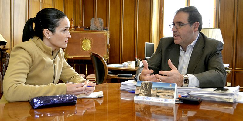 La alcaldesa de Beamud persigue el arreglo del camino que une su pueblo con Buenache de la Sierra 1 La alcaldesa de Beamud persigue el arreglo del camino que une su pueblo con Buenache de la Sierra