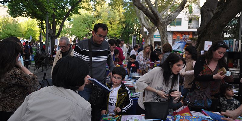 La Asociación de Libreros y Papeleros de Cuenca inicia los trabajos para celebrar el Día del Libro 1 La Asociación de Libreros y Papeleros de Cuenca inicia los trabajos para celebrar el Día del Libro