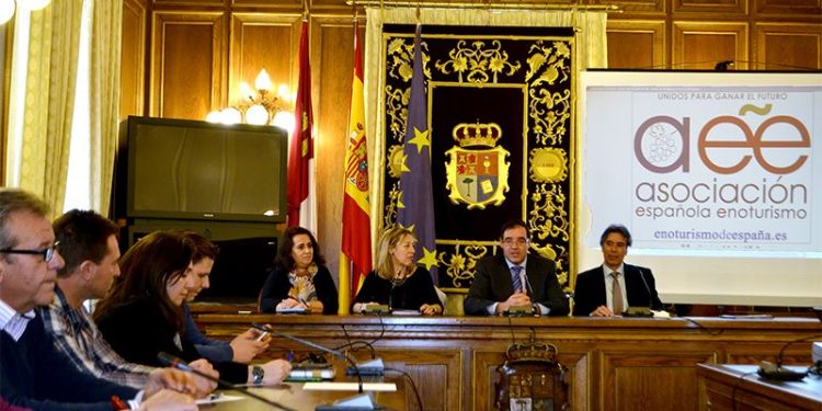 La Diputación de Cuenca acerca el enoturismo a las bodegas de la provincia