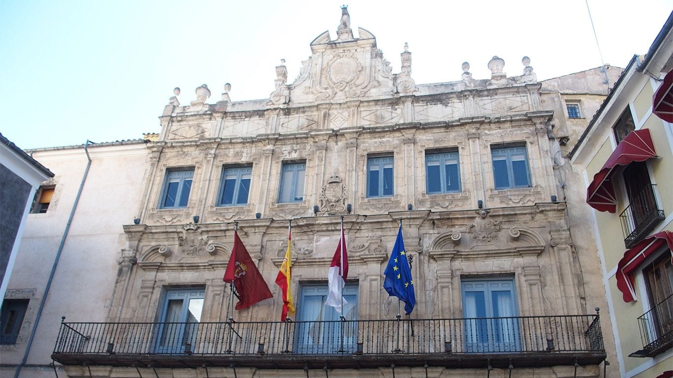 La fachada del Ayuntamiento de Cuenca se apagará este próximo sábado por La Hora del Planeta