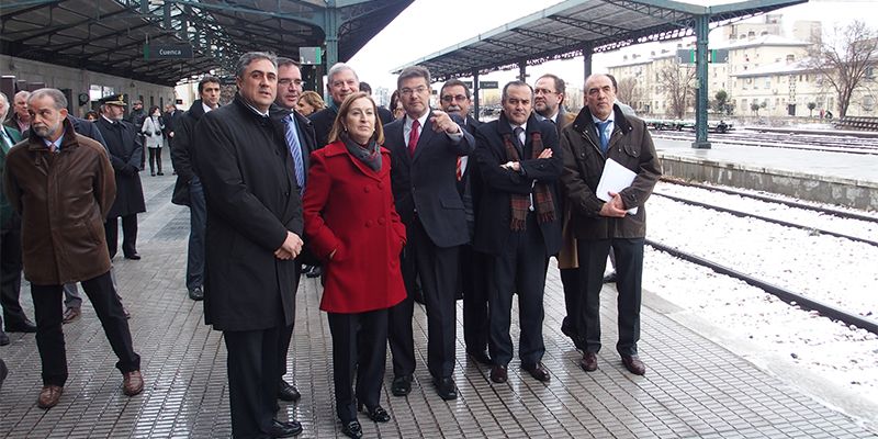 Un grupo de trabajo se encargará de estudiar cómo retirar las vías del tren del centro de Cuenca 1 Mariscal, Prieto, Pastor y Catalá visitan la estación de tren de Cuenca