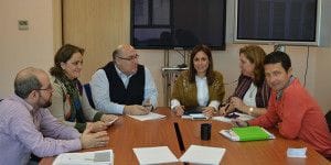 La junta rectora de Farcama aprueba las cuentas de su edición 2015, que cerraron con un saldo positivo 2 Momento de la reunión de la junta rectora de Farcama