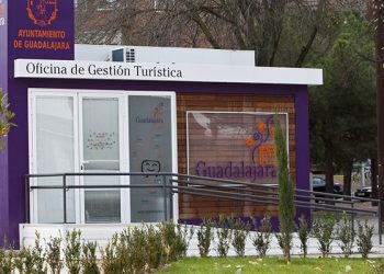 El Ayuntamiento de Guadalajara amplía el servicio permanente de visitas guiadas turísticas