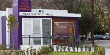 El Ayuntamiento de Guadalajara amplía el servicio permanente de visitas guiadas turísticas