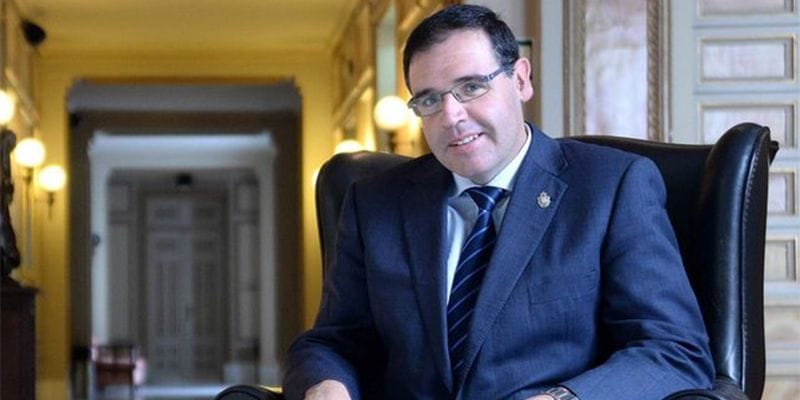 Prieto asiste mañana en el Senado al debate sobre las Diputaciones Provinciales