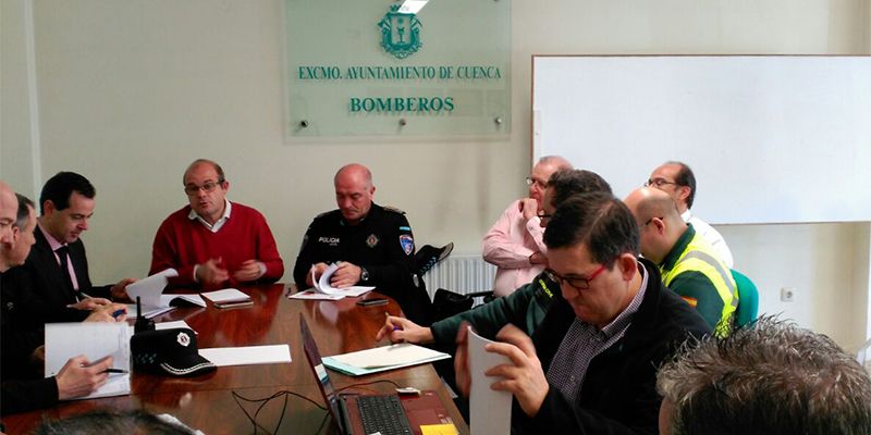 El Ayuntamiento de Cuenca prepara minuciosamente el dispositivo para la Semana Santa 2016 1 reunion de seguridad de la semana santa de cuenca