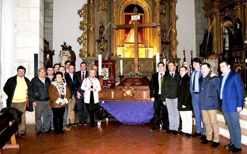 Benjamín Prieto asiste a la bendición de las andas de la Junta Mayor de Hermandades de Tarancón 1 tarancon andas