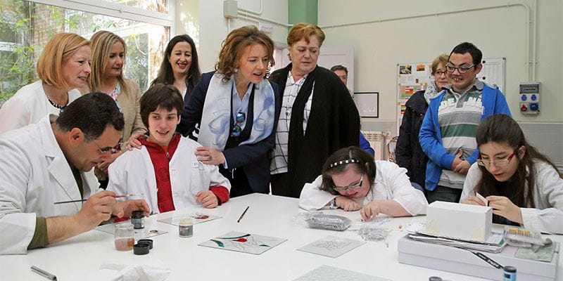 Los Presupuestos de 2016 incrementan un 3,4% la partida destinada a atención a personas con discapacidad