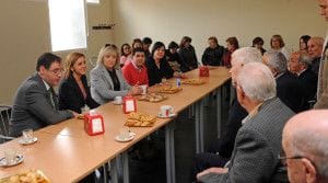 Cospedal durante su visita a Honrubia.