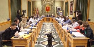 el ayuntamiento de cuenca aprueba la modificacion de la ordenanza de trafico para solucionar el problema del trafico en el casco antiguo