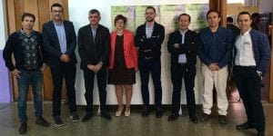 Foto familia en el IES Pedro Mercedes