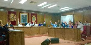 Foto pleno Presupuestos en Azuqueca.