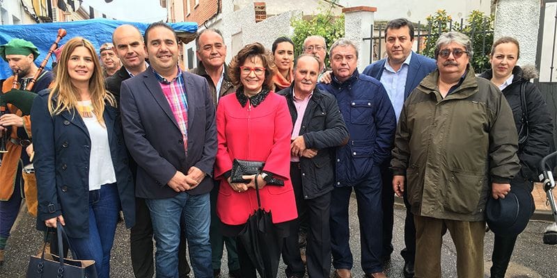 Riolobos critica “los coqueteos de Page con la República”