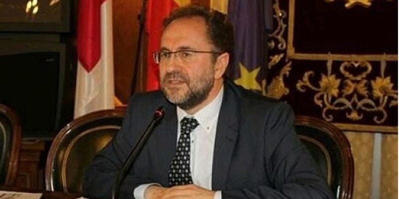 Julián Huete: “Cuando se representa a dos instituciones públicas, hay que ser leal a ambas”