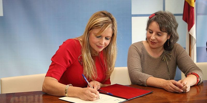Fomento cede cuatro viviendas al Instituto de la Mujer para realojar a víctimas de violencia de género