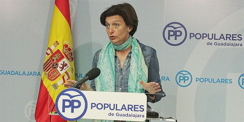 Ana González subraya que la ideología debe quedar fuera de las aulas “y no como quiere hacer Page en Castilla-La Mancha”