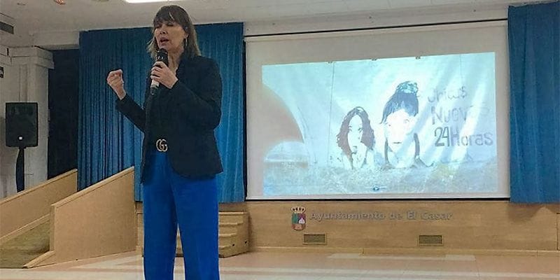 C’s El Casar acompaña a Mabel Lozano en la proyección de su documental sobre la trata de mujeres