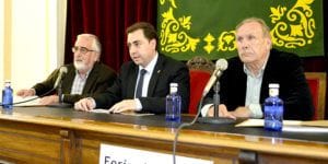 MesaLibroJoseLuisJesusNota