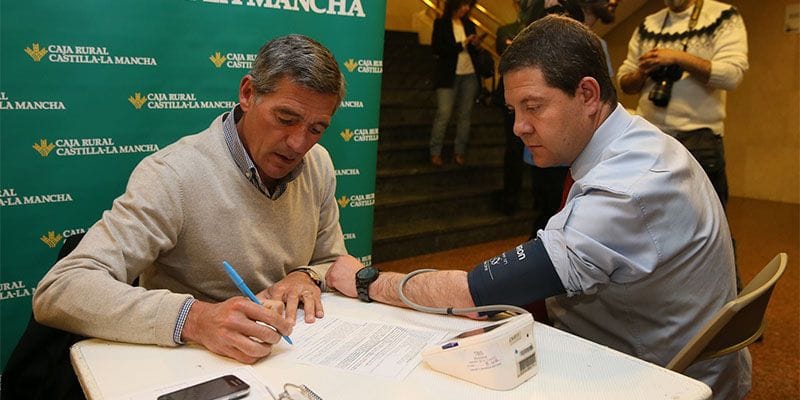 García-Page: “La sangre deja claro que todos somos iguales”