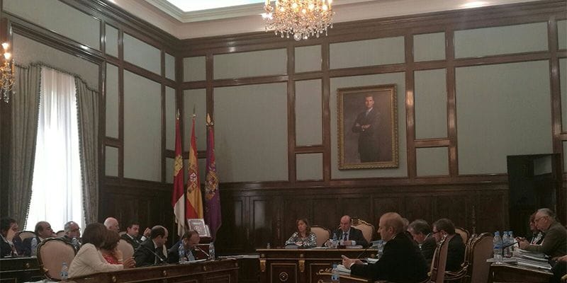 La Diputación de Guadalajara aprueba un convenio para implantar medidas de transparencia incluidas en el acuerdo de investidura con Ciudadanos