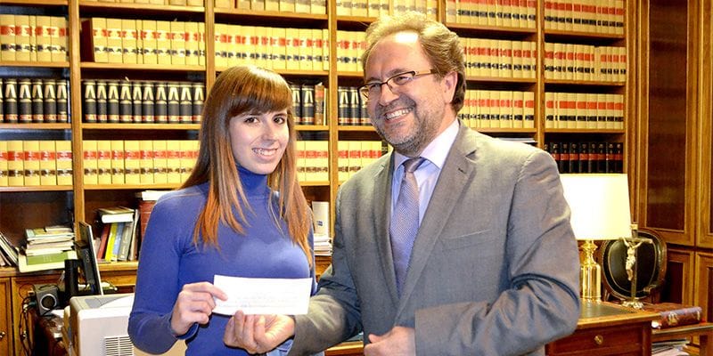 Julián Huete entrega los premios del II Concurso de Fotografía Digital ‘Las piedras hablan…’