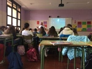 : Taller sobre prevención de la adicción a las nuevas tecnologías con alumnos del 2º de Eso del IES ‘Julián Zarco’ de Mota del Cuervo (Cuenca). 