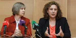 Arranca en Guadalajara una nueva edición del programa juvenil “Ciudad de Babel” 2 Verónica Renales, concejala delegada, acompañada de la directora de la Escuela Oficial de Idiomas, Nuria Salida