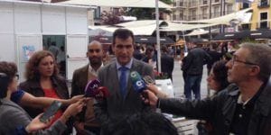 Antonio Román inaugura la Feria del Libro