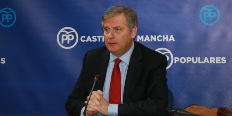 Cañizares denuncia que Page ha incrementado casi en un 30% las listas de espera sanitaria