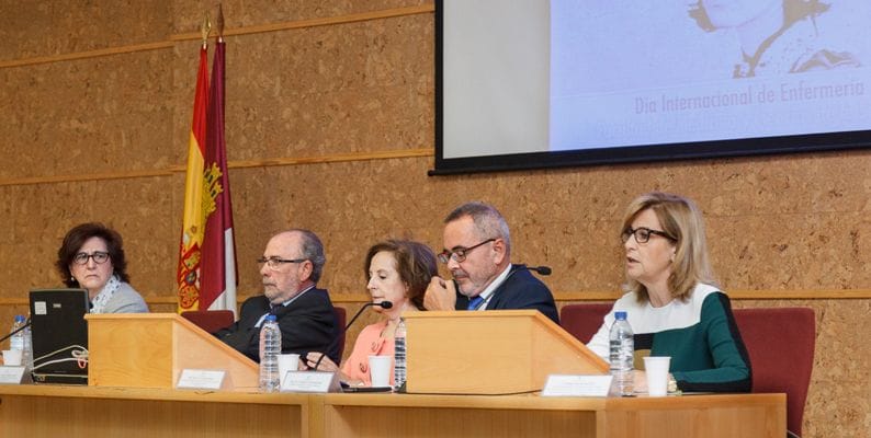 Carmen Heredia, concejal de Sanidad, asiste a la festividad del Grado de Enfermería en Guadalajara