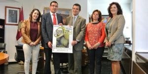 El Gobierno regional colabora de este modo con la III edición de la Feria Regional del Melón