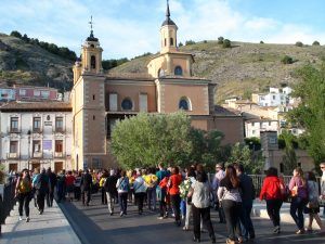 Cientos de personas participan en la ofrenda floral a la Virgen de la Luz 3 entrega floral Viergen de la Luz 039(1)