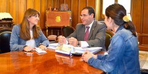 La Diputación se ofrece al Colegio de la Psicología de C-LM como vehículo para acercarse a la sociedad conquense 2 FotoReunionWeb