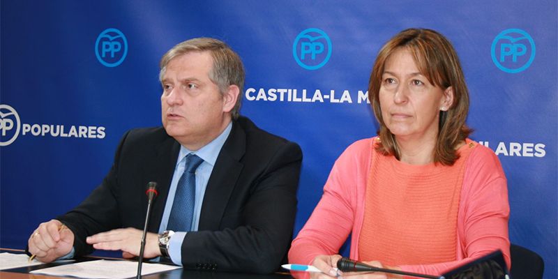 El PP le pone diez suspensos al año de gobierno «radical» de Page-Podemos