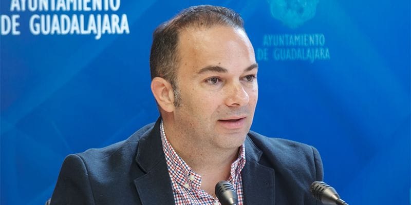 Carnicero: “Nos opondremos y recurriremos todas las decisiones de la Junta de  C-LM contrarias a los intereses de Guadalajara”